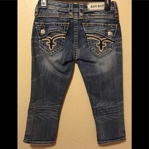 ROCK REVIVAL Capri’s